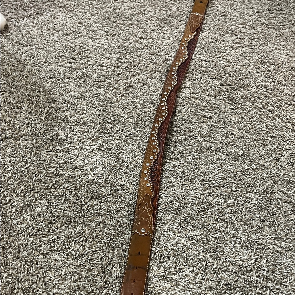 Western Brown Leather Belt with Silver Buckle - Picture 2 of 10